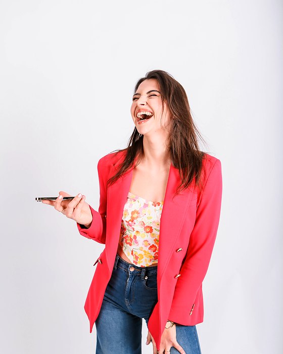 Julia Nowicka podczas konsultacji marketingowej online dotyczącej profilu w social mediach