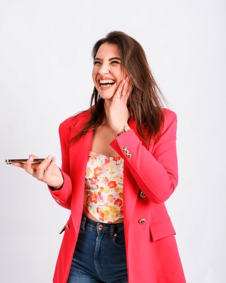 Julia Nowicka omawia strategię Instagrama podczas szkolenia z social mediów